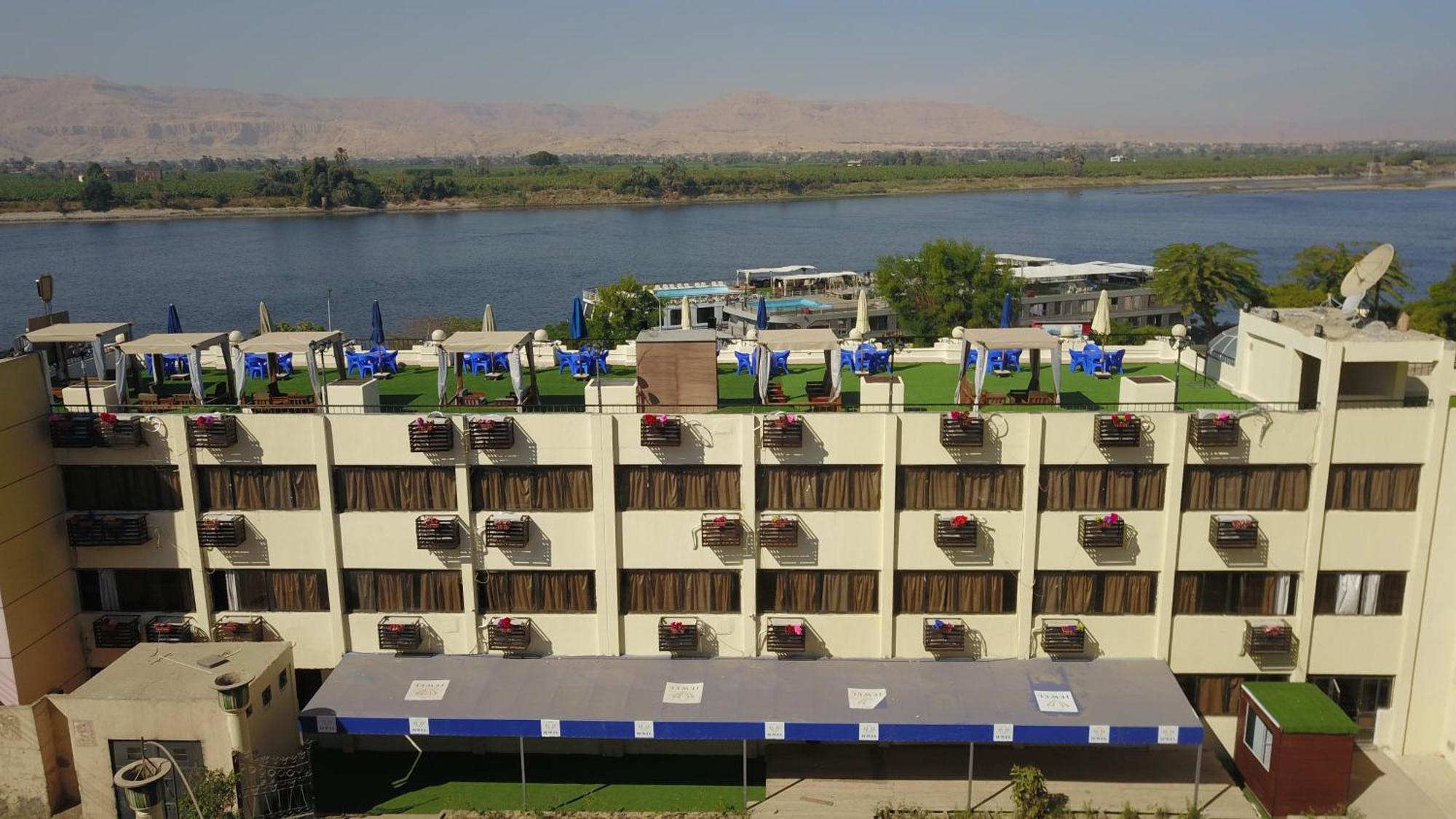 Jewel Luxor Hotel Bagian luar foto